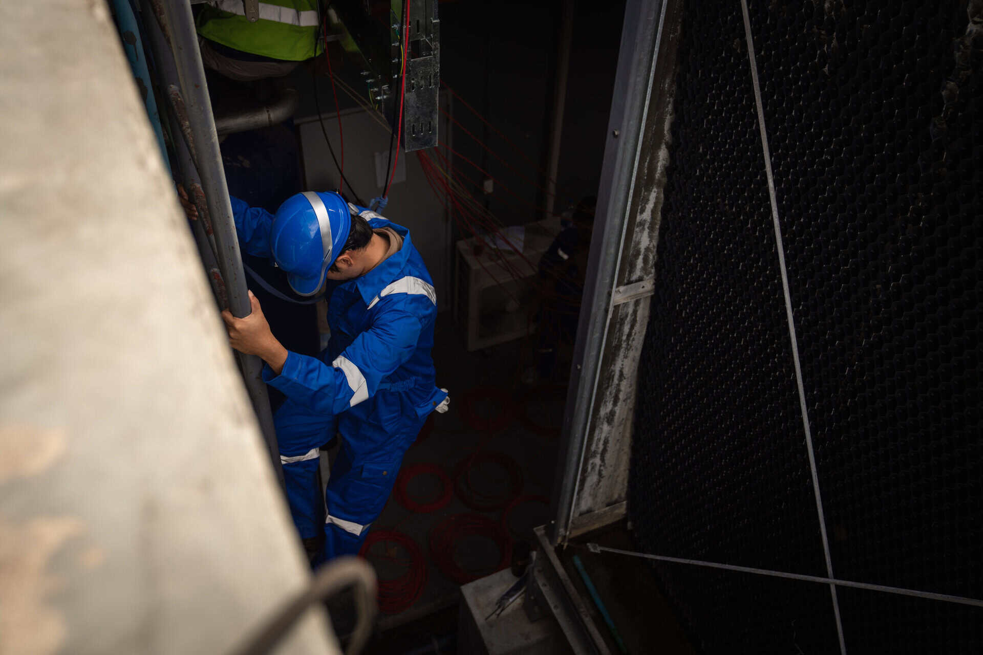 Riksa Uji Elevator dan Eskalator